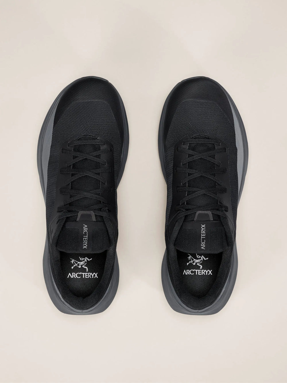 Black / Cloud
