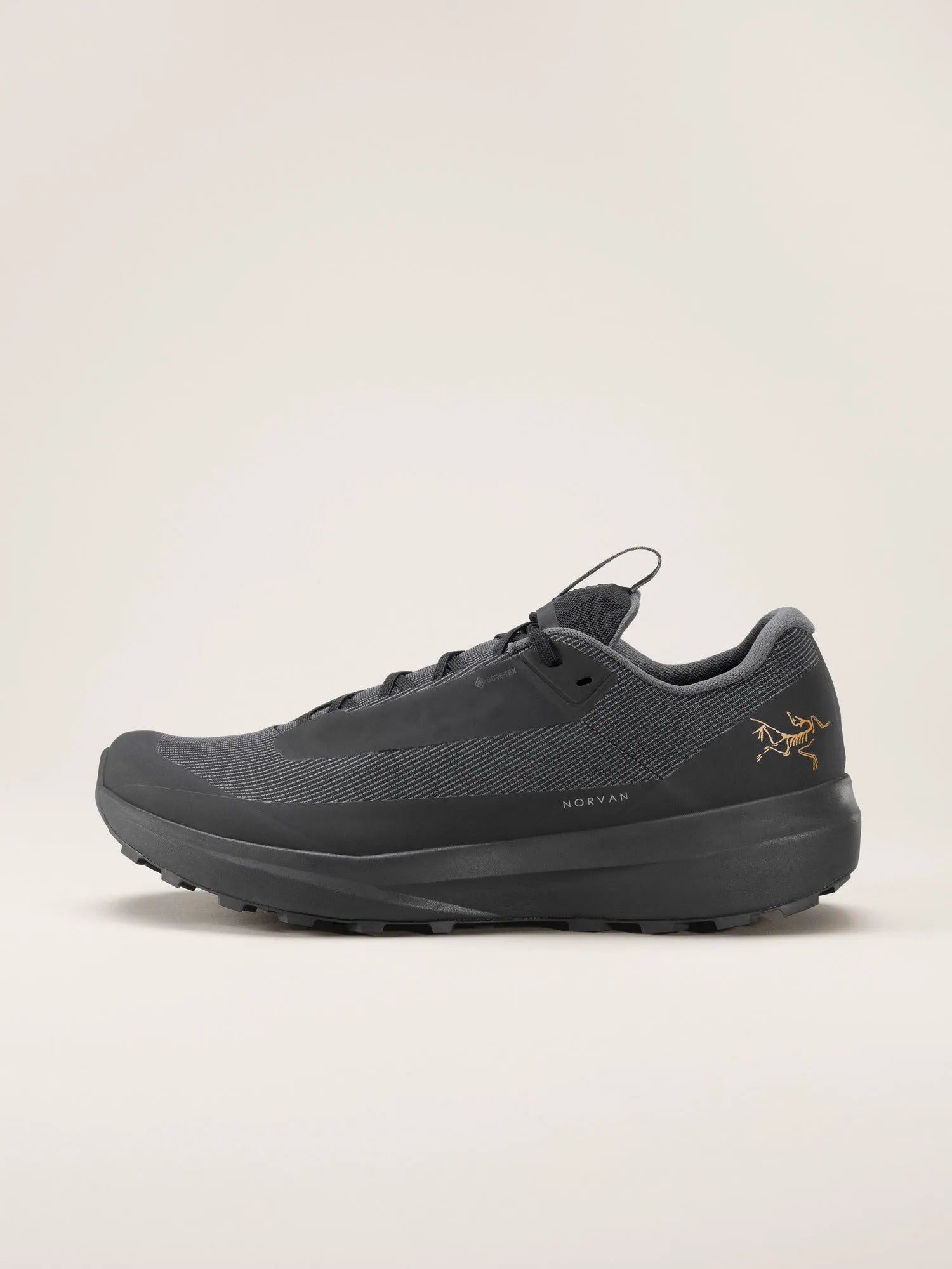 Black / Black