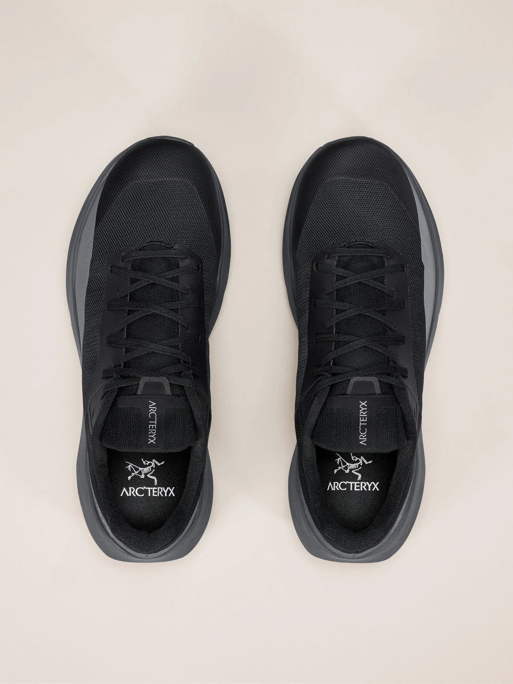 Black / Cloud