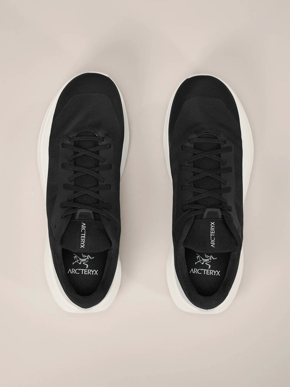 Black / Arctic Silk
