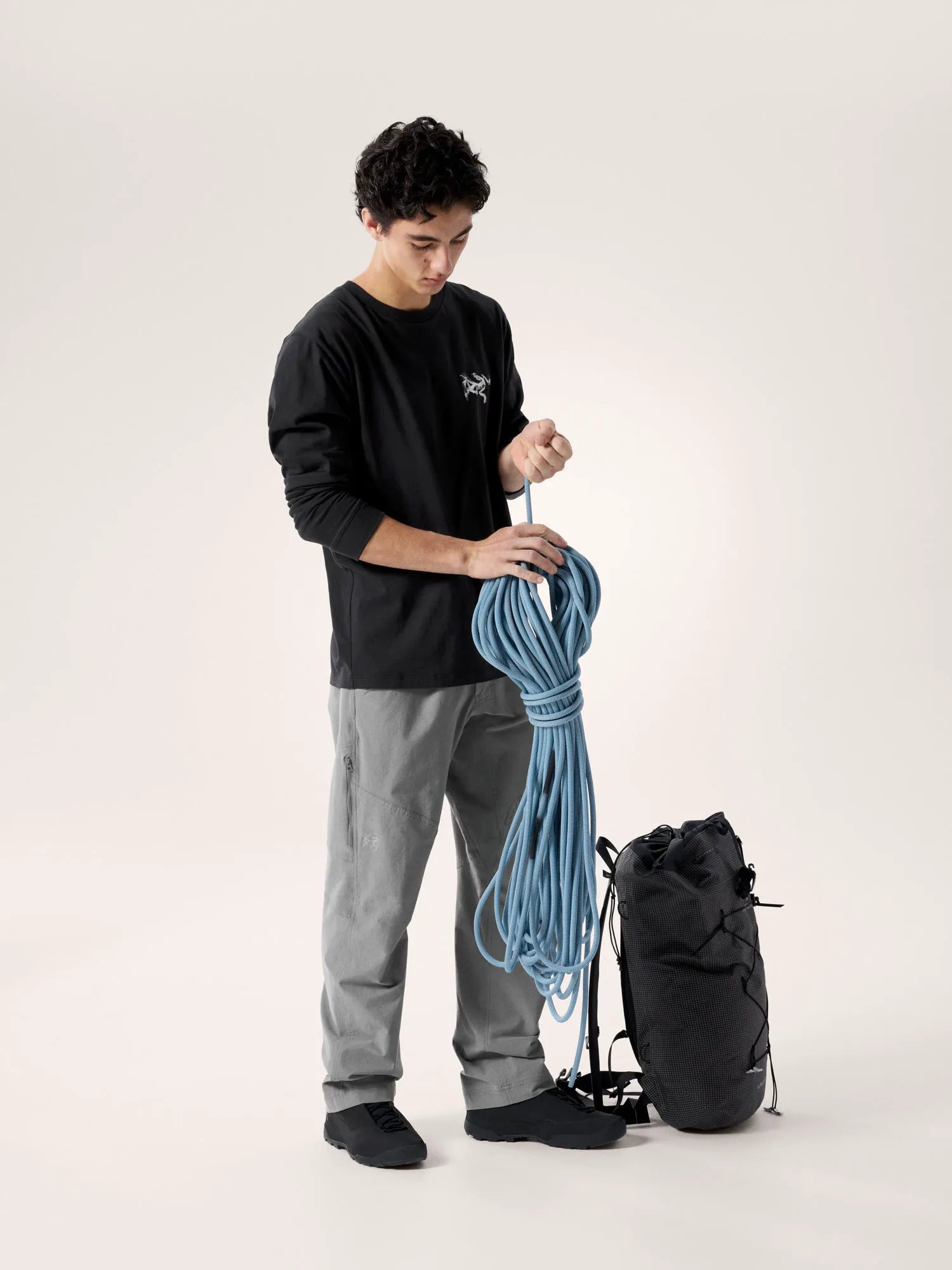 Black / Arctic Silk
