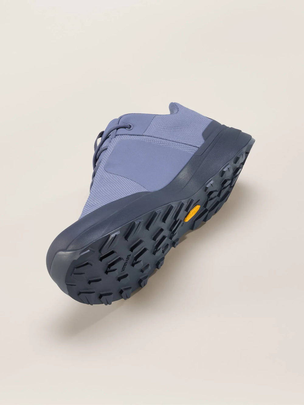 Stratus / Passport Grey